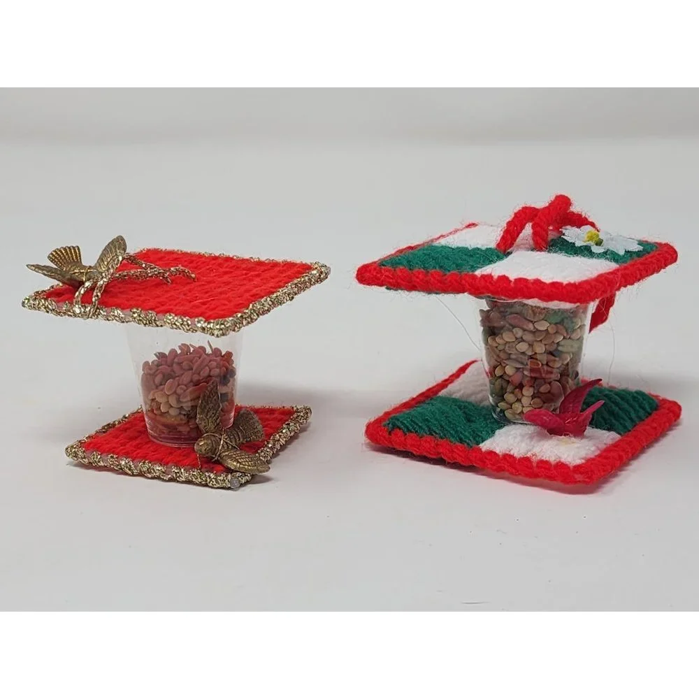 Vintage Handmade Christmas Ornament Crocheted Plastic Bird‎ Feeder